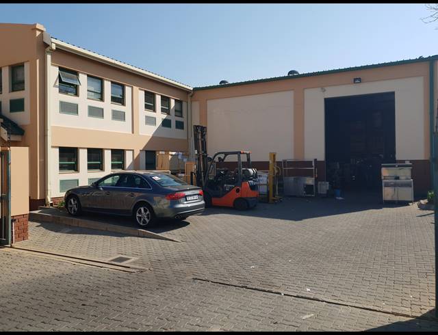 893M² WAREHOUSE SOLD IN LINBRO PARK